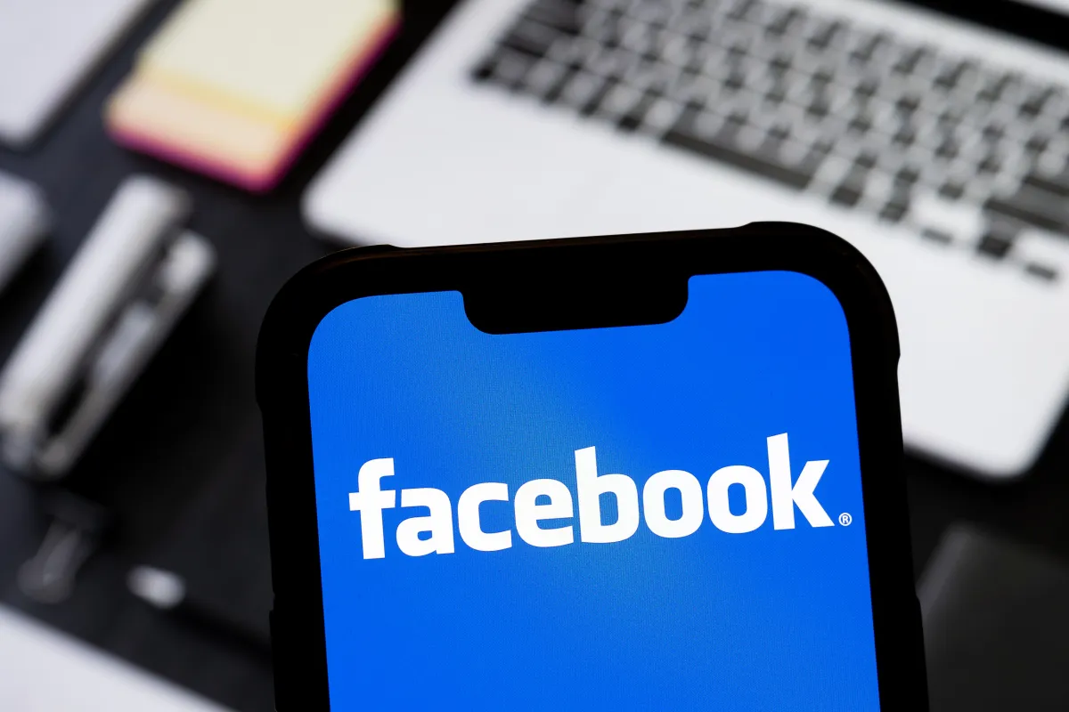 마케팅이 고민이라면, Facebook 어때요?